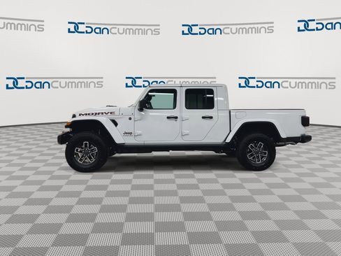 New 2026 Jeep Gladiator Mojave image 5