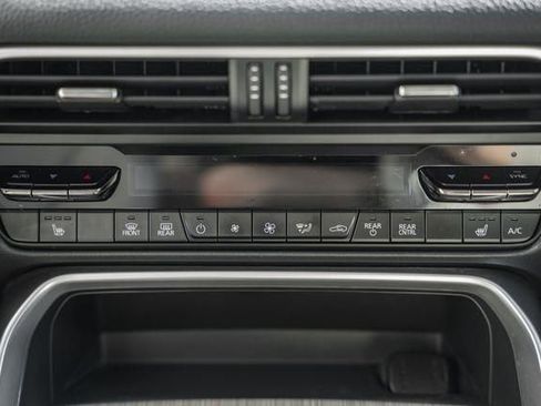 Used 2024 MAZDA CX-90 3.3 Turbo w/ Preferred Package image 23