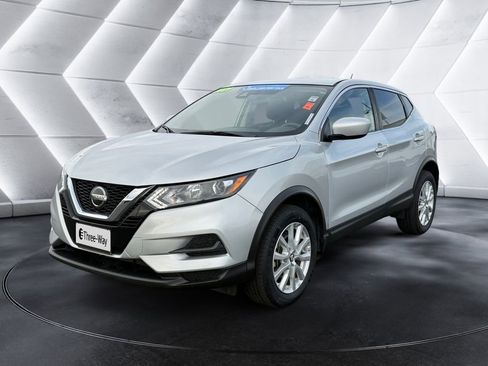 Used 2021 Nissan Rogue Sport S FWD image 1