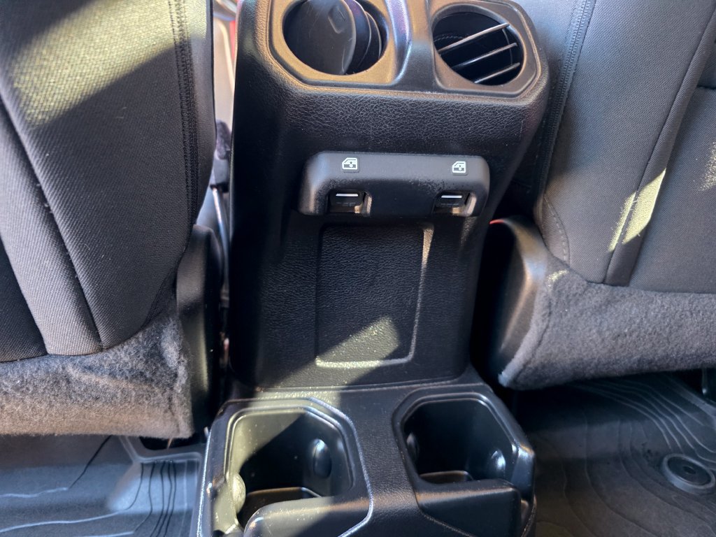 Used 2021 Jeep Gladiator Sport AWD/4WD image 39