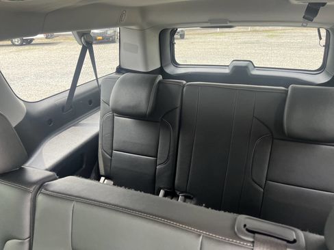 Used 2018 Chevrolet Suburban LT w/ Texas Edition Package RWD image 8