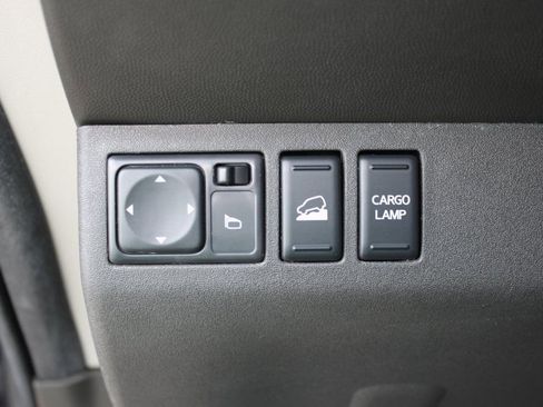 Used 2017 Nissan Frontier SV image 13