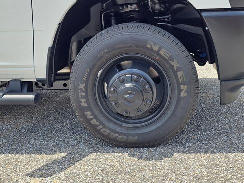 New 2026 RAM 3500 Tradesman AWD/4WD image 14