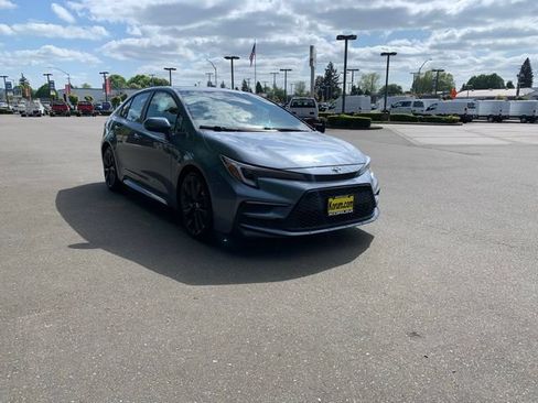 Used 2024 Toyota Corolla XSE FWD image 7