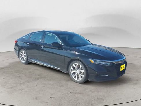 Used 2020 Honda Accord Touring image 7