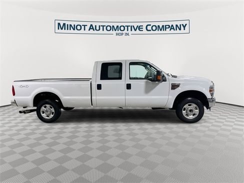Used 2010 Ford F250 XLT image 9