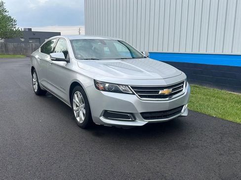 Used 2016 Chevrolet Impala LT w/ Convenience Package FWD image 3