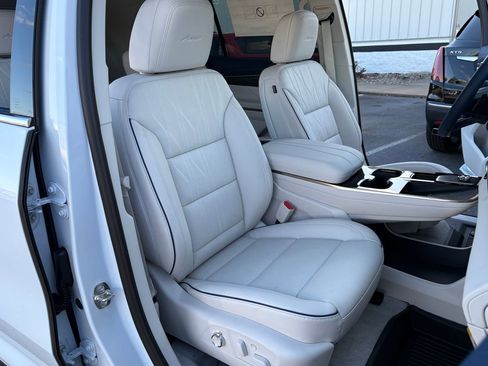 New 2026 Buick Enclave Avenir w/ Super Cruise Package image 52