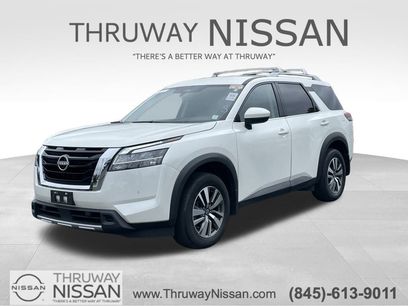 Used 2024 Nissan Pathfinder SL