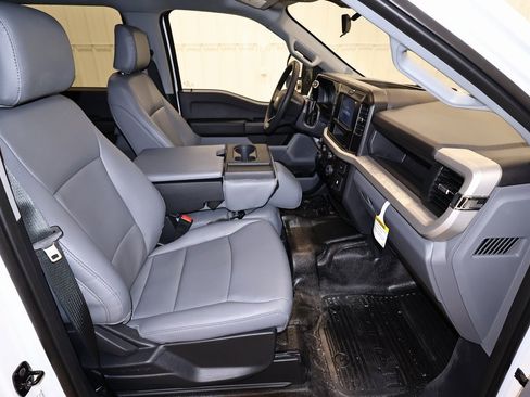 New 2026 Ford F450 XL w/ XL Chrome Package image 14