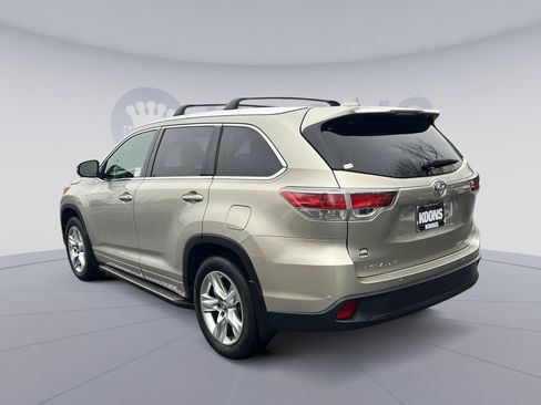 Used 2016 Toyota Highlander Limited image 4