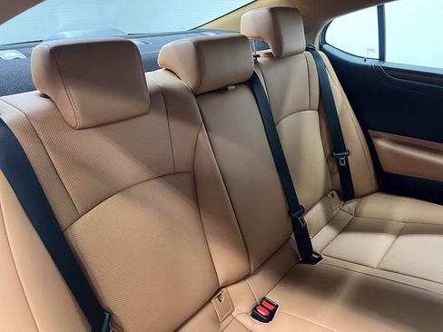 Certified 2025 Lexus ES 300h w/ Premium Package FWD image 13