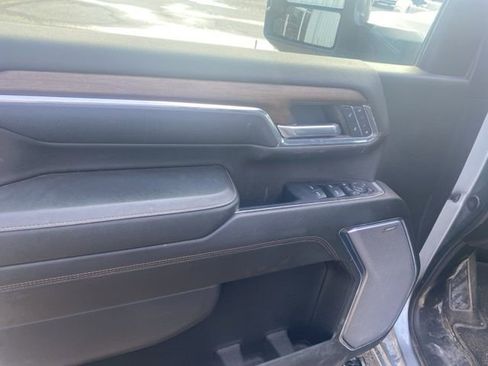 Used 2024 Chevrolet Silverado 3500 High Country image 17