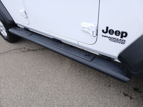 Used 2021 Jeep Wrangler Unlimited Sport AWD/4WD image 23