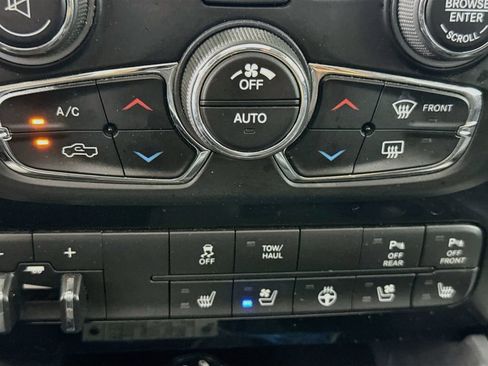Used 2018 RAM 1500 Sport w/ Convenience Group AWD/4WD image 16