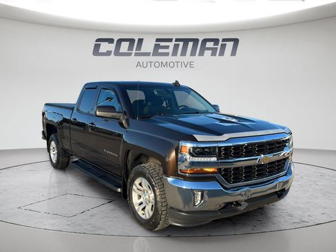 Used 2018 Chevrolet Silverado 1500 LT w/ All Star Edition image 3