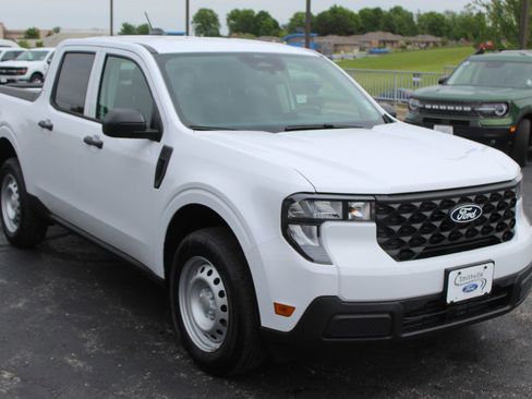 New 2026 Ford Maverick XL AWD/4WD image 9