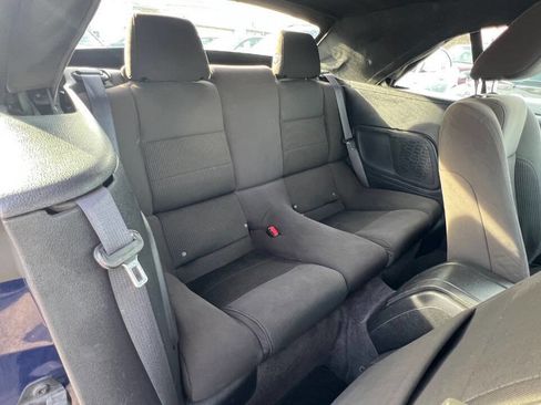 Used 2012 Ford Mustang V6 Premium 2dr Convertible image 19