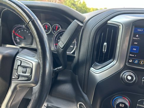 Used 2021 Chevrolet Silverado 1500 LT w/ Texas Edition Plus AWD/4WD image 17
