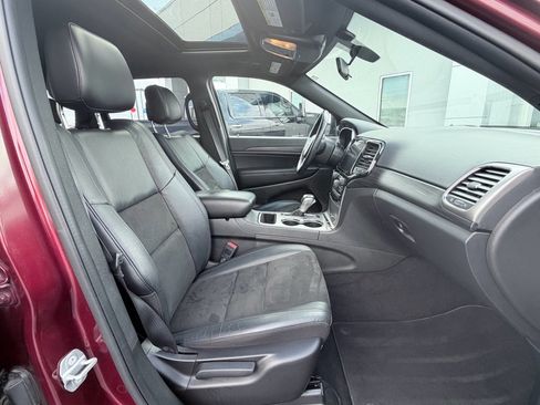 Used 2021 Jeep Grand Cherokee Laredo X image 24