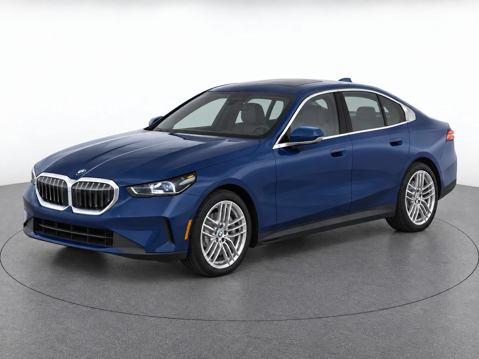 Used 2024 BMW 530i w/ Premium Package RWD image 2