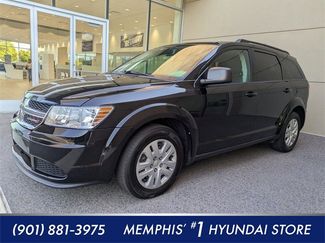 Used 2019 Dodge Journey SE image 1