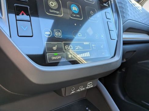 New 2025 Subaru Forester Limited w/ Popular Package image 18