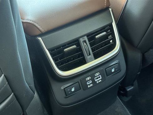 Used 2023 Subaru Outback Touring XT AWD/4WD image 11