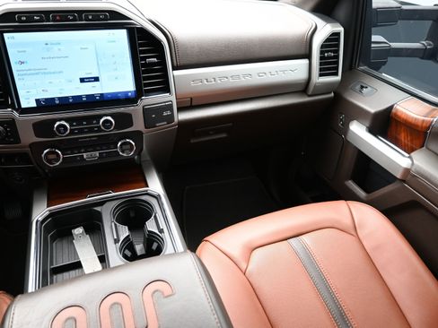 Used 2022 Ford F250 King Ranch w/ FX4 Off-Road Package image 40