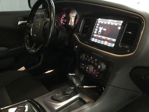 Used 2022 Dodge Charger R/T w/ Blacktop Package image 22