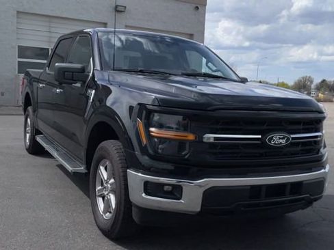 Used 2024 Ford F150 XLT image 4