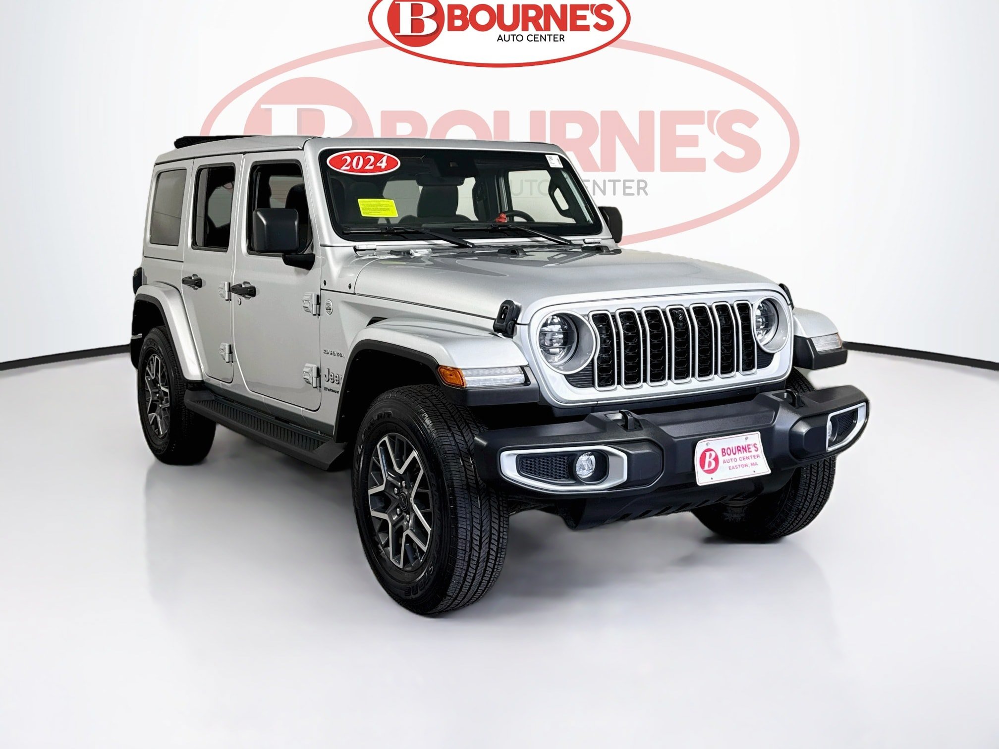 Used 2024 Jeep Wrangler Unlimited Sahara w/ Technology Group AWD/4WD image 1