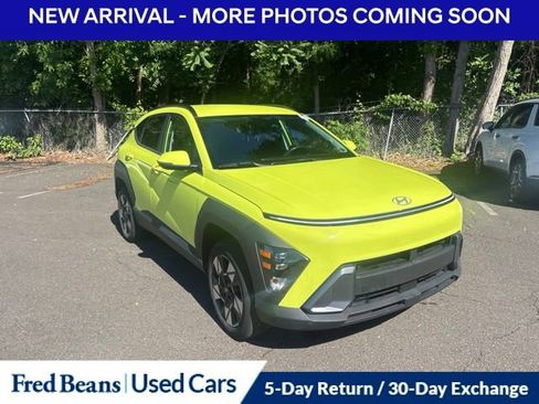Used 2024 Hyundai Kona SEL AWD/4WD image 3