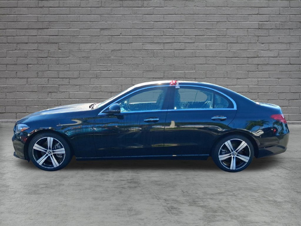 Used 2025 Mercedes-Benz C 300 Sedan image 4