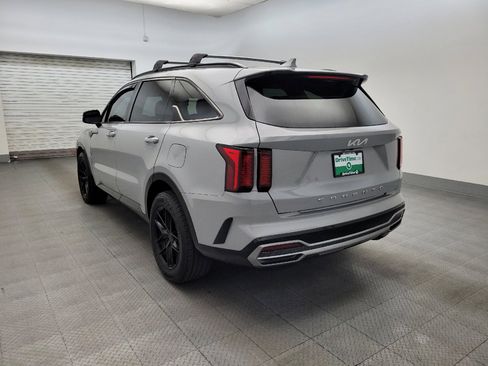 Used 2022 Kia Sorento EX w/ Panoramic Sunroof Package FWD image 5