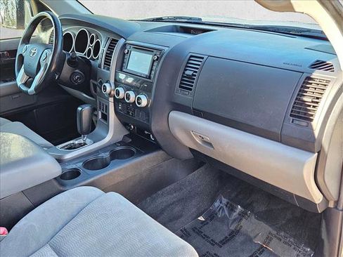 Used 2015 Toyota Sequoia SR5 image 23