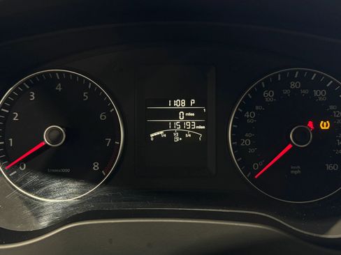 Used 2014 Volkswagen Jetta SE image 16