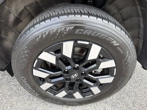 Used 2025 Hyundai Santa Cruz SEL FWD image 31