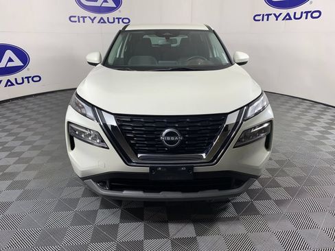 Used 2023 Nissan Rogue SV FWD image 9