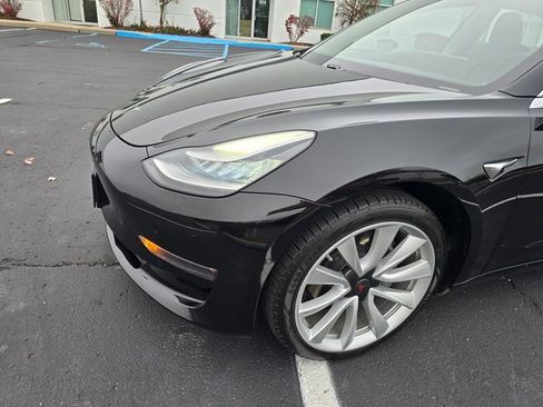Used 2018 Tesla Model 3 Long Range image 12