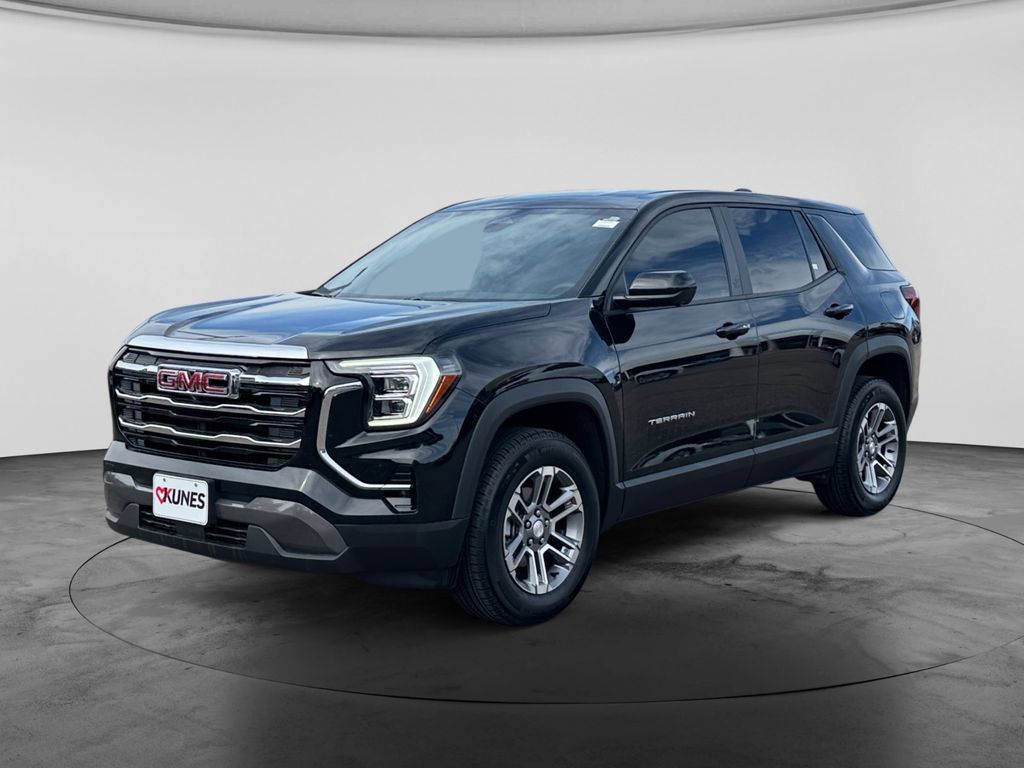 Used 2026 GMC Terrain Elevation w/ Technology Package II AWD/4WD image 4