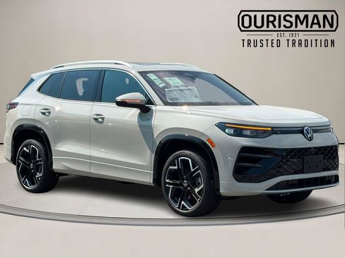 New 2026 Volkswagen Tiguan SEL R-Line AWD/4WD image 1