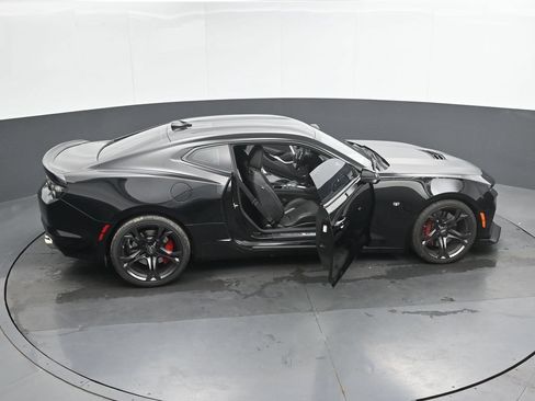 Used 2022 Chevrolet Camaro SS RWD image 52