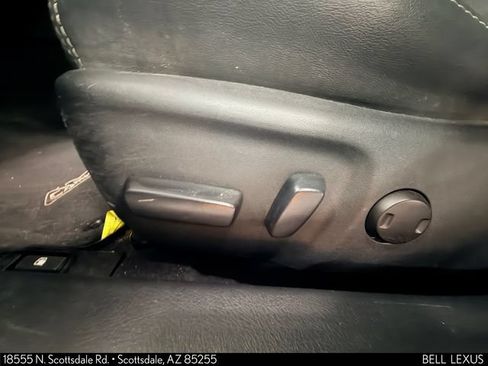 Used 2012 Toyota Camry SE w/ Leather Pkg FWD image 14
