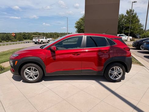 Used 2019 Hyundai Kona SE FWD image 6