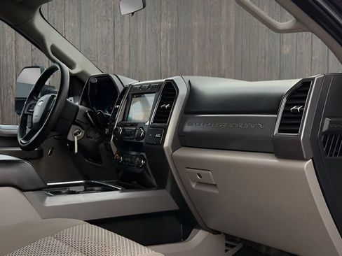 Used 2019 Ford F350 XLT w/ XLT Premium Package AWD/4WD image 18