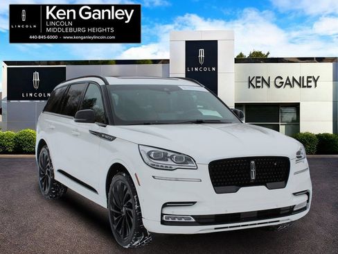 Used 2023 Lincoln Aviator Black Label w/ Jet Package image 1