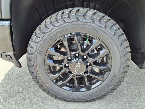 New 2025 Chevrolet Silverado 2500 LT w/ Trail Boss Package image 10