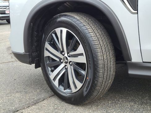 New 2024 Mitsubishi Outlander Sport SE image 31