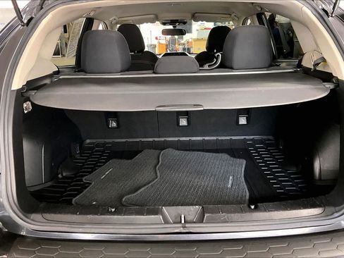 Used 2018 Subaru Crosstrek 2.0i Premium AWD/4WD image 33